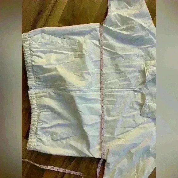 Vintage white casual zip jacket light weight - Picture 3 of 3